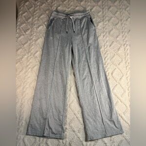 Kirkland NWOT small grey sweat pants